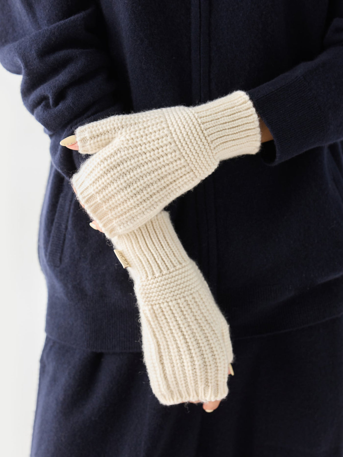 Rib-knit Cashmere Gloves — Soft White