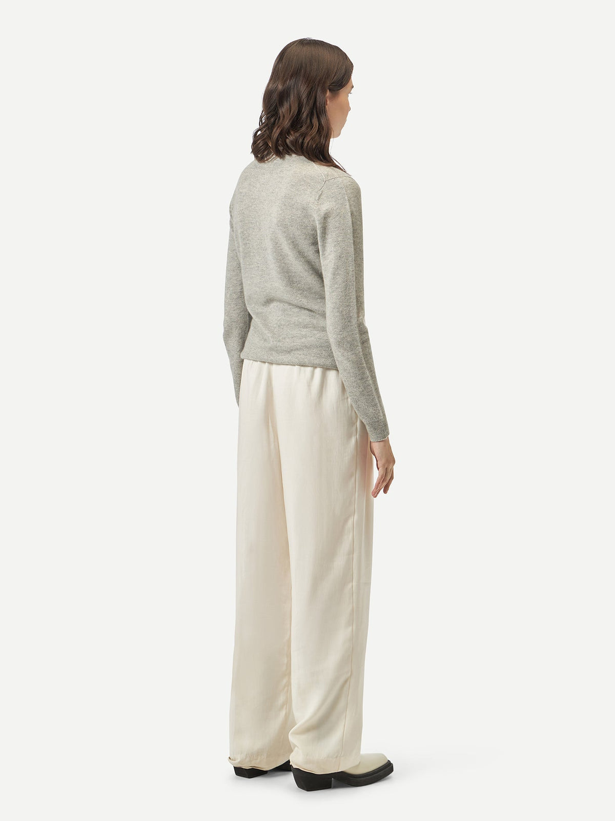 Essential Cashmere Mock Neck Sweater — Steel Silver