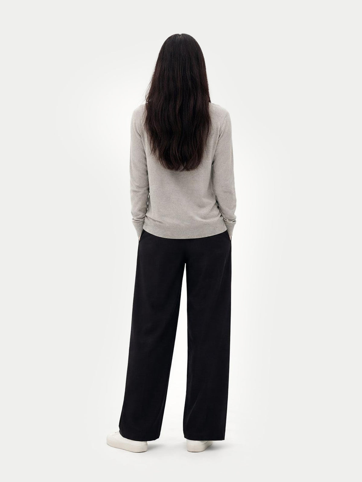 Essential Cashmere V-neck Cardigan — Steel Silver