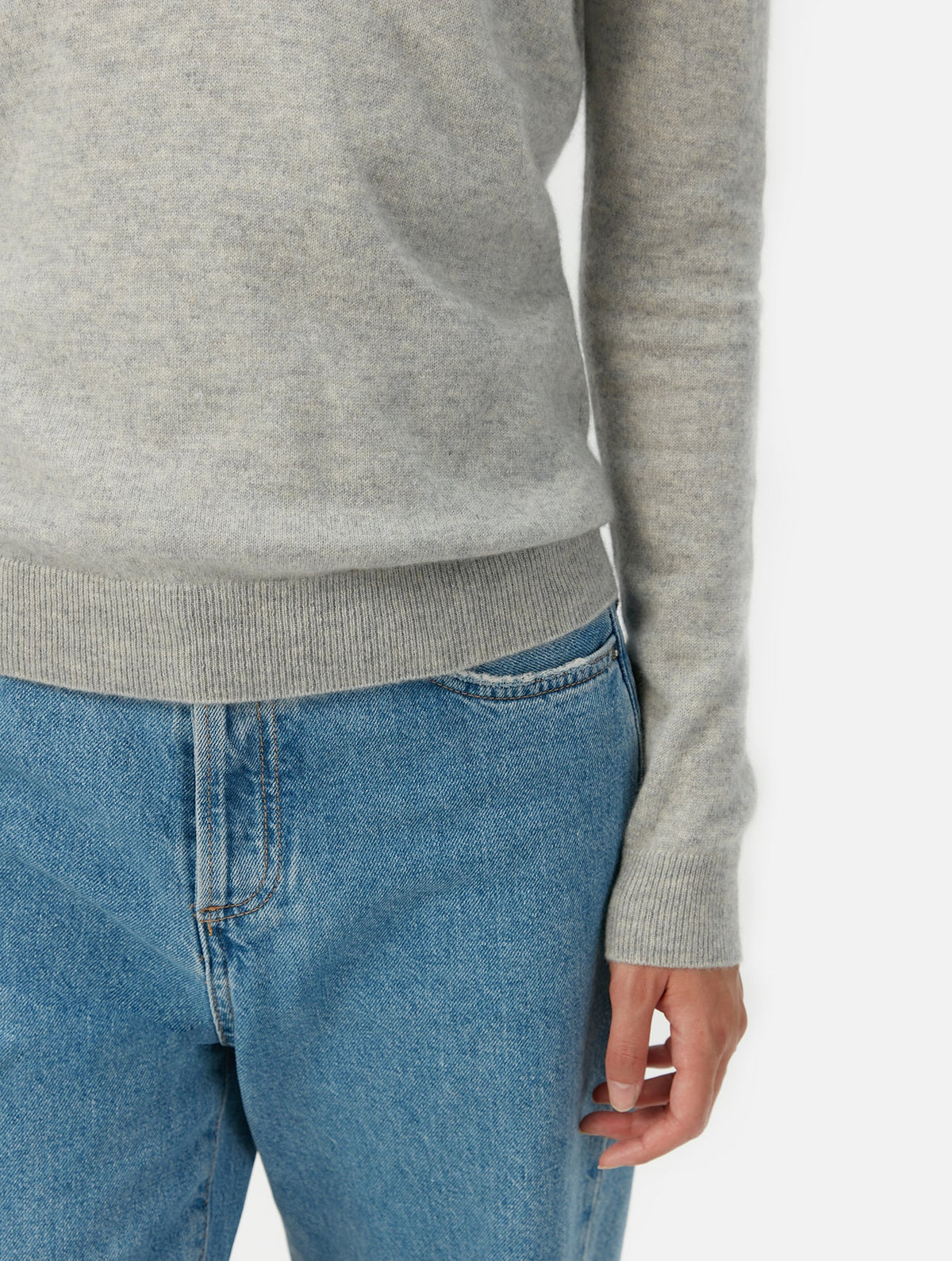 Essential Cashmere V-neck Sweater — Steel Silver