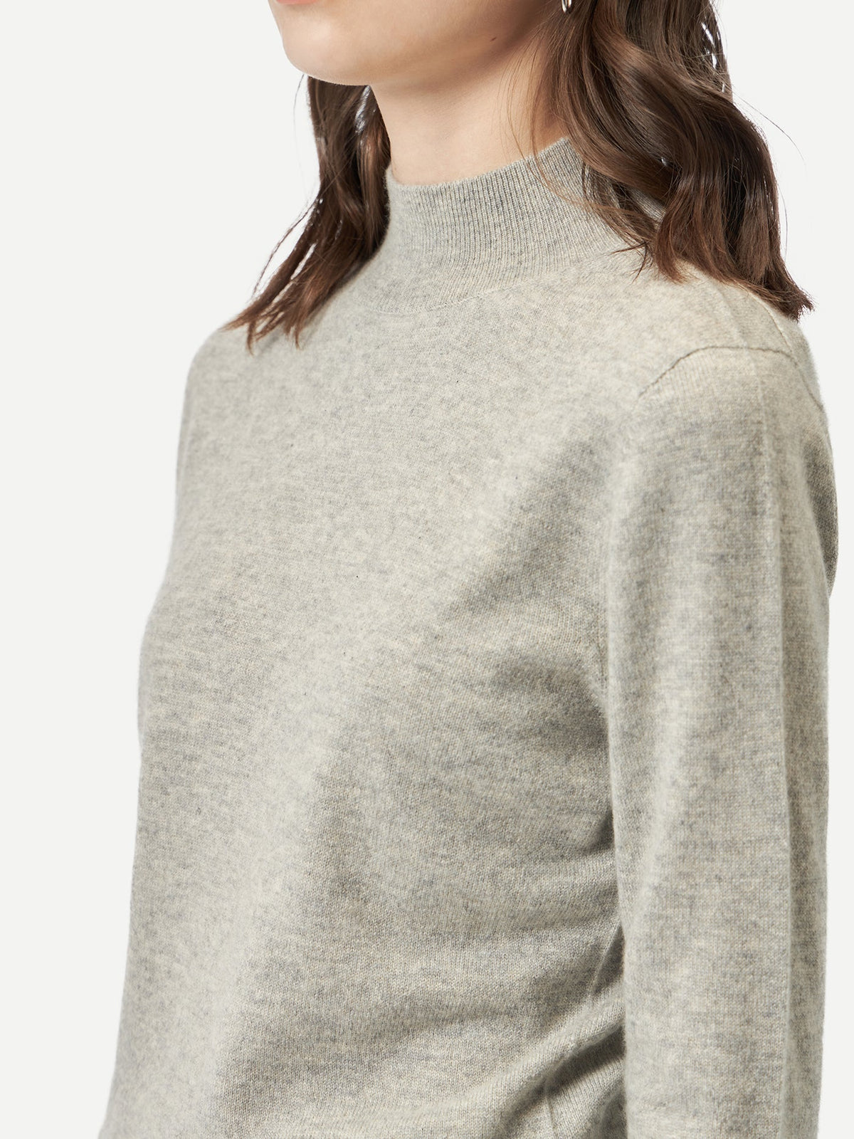 Essential Cashmere Mock Neck Sweater — Steel Silver