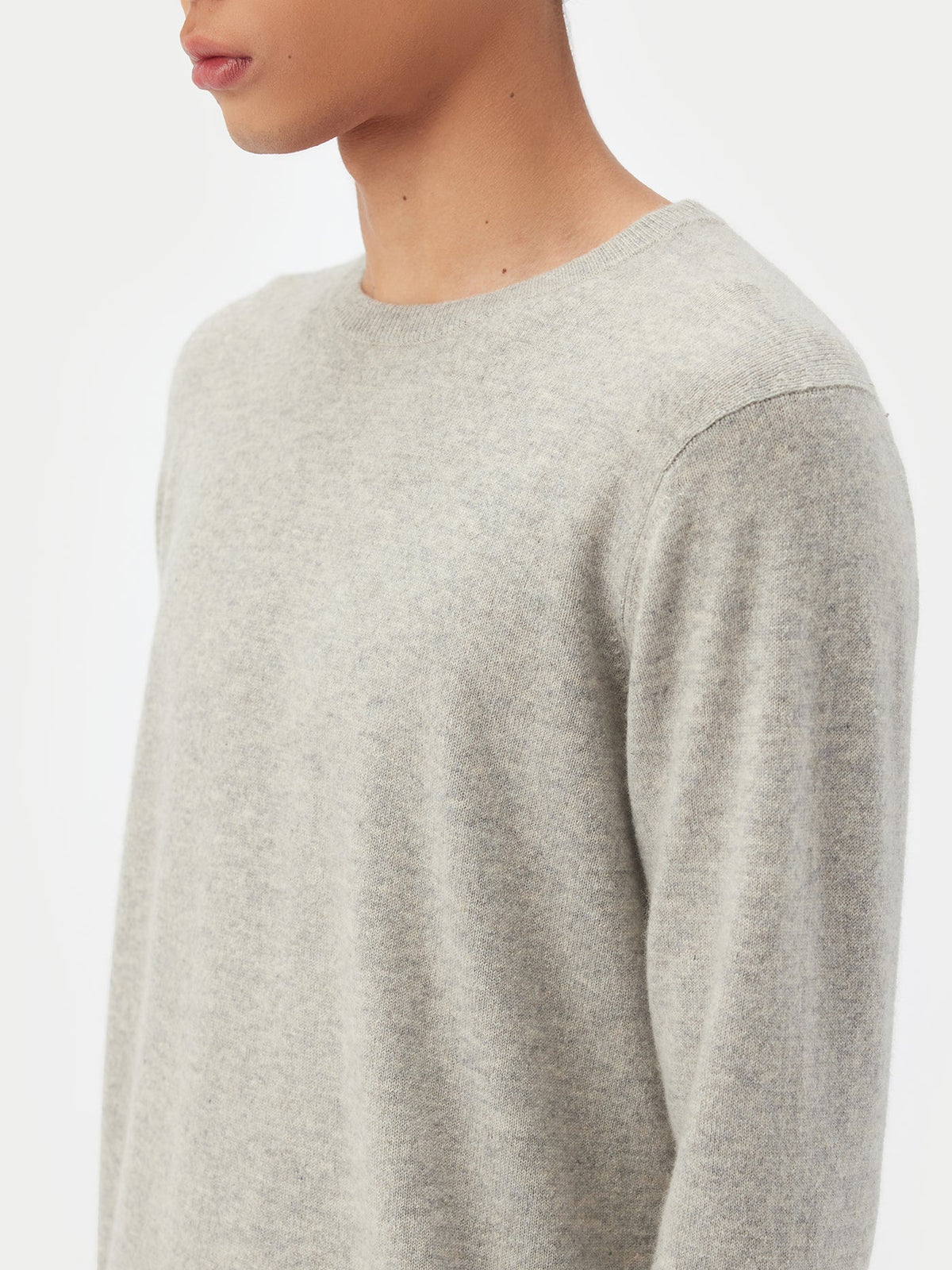 Essential Crewneck Cashmere Sweater — Steel Silver
