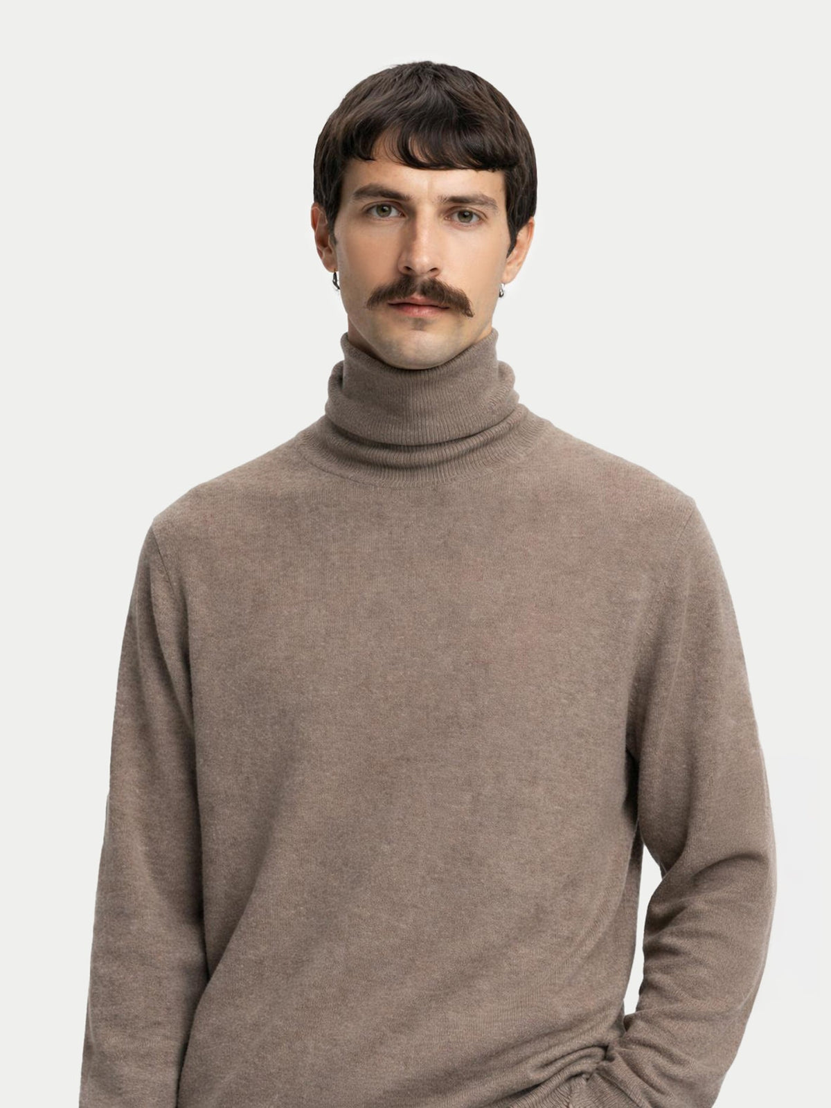 Essential Turtleneck Cashmere Sweater — Taupe