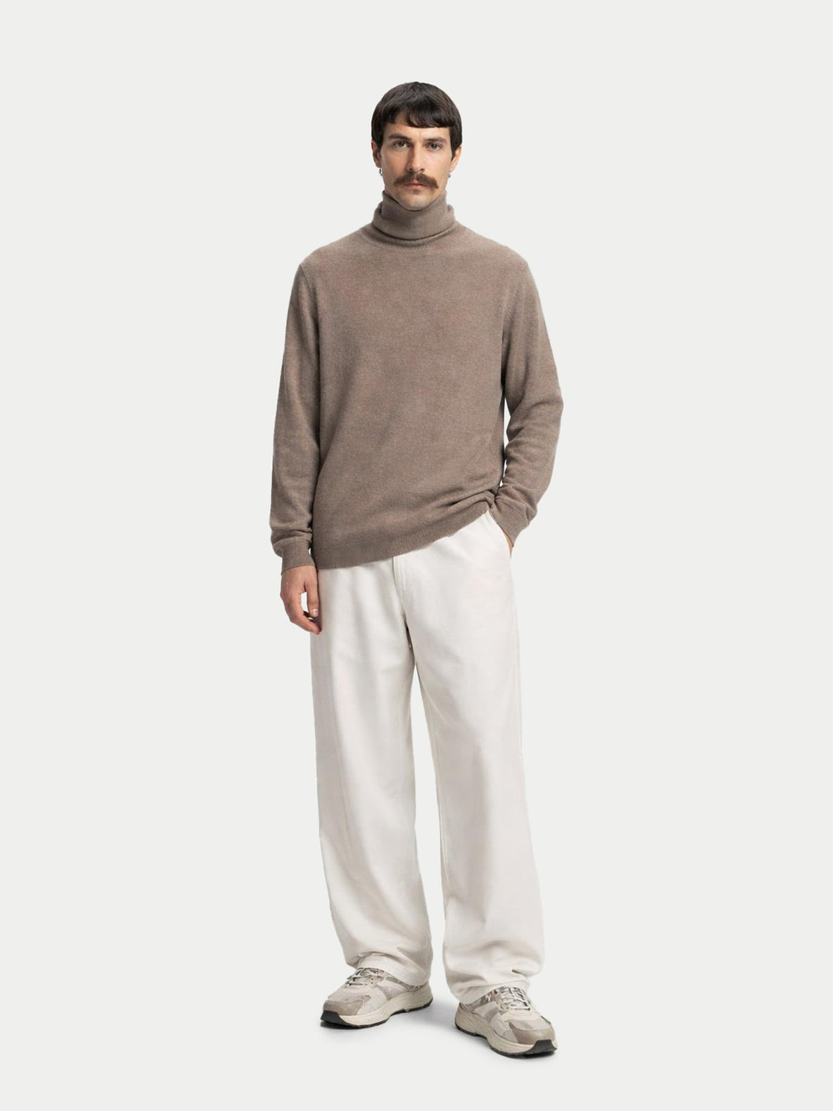 Essential Turtleneck Cashmere Sweater — Taupe