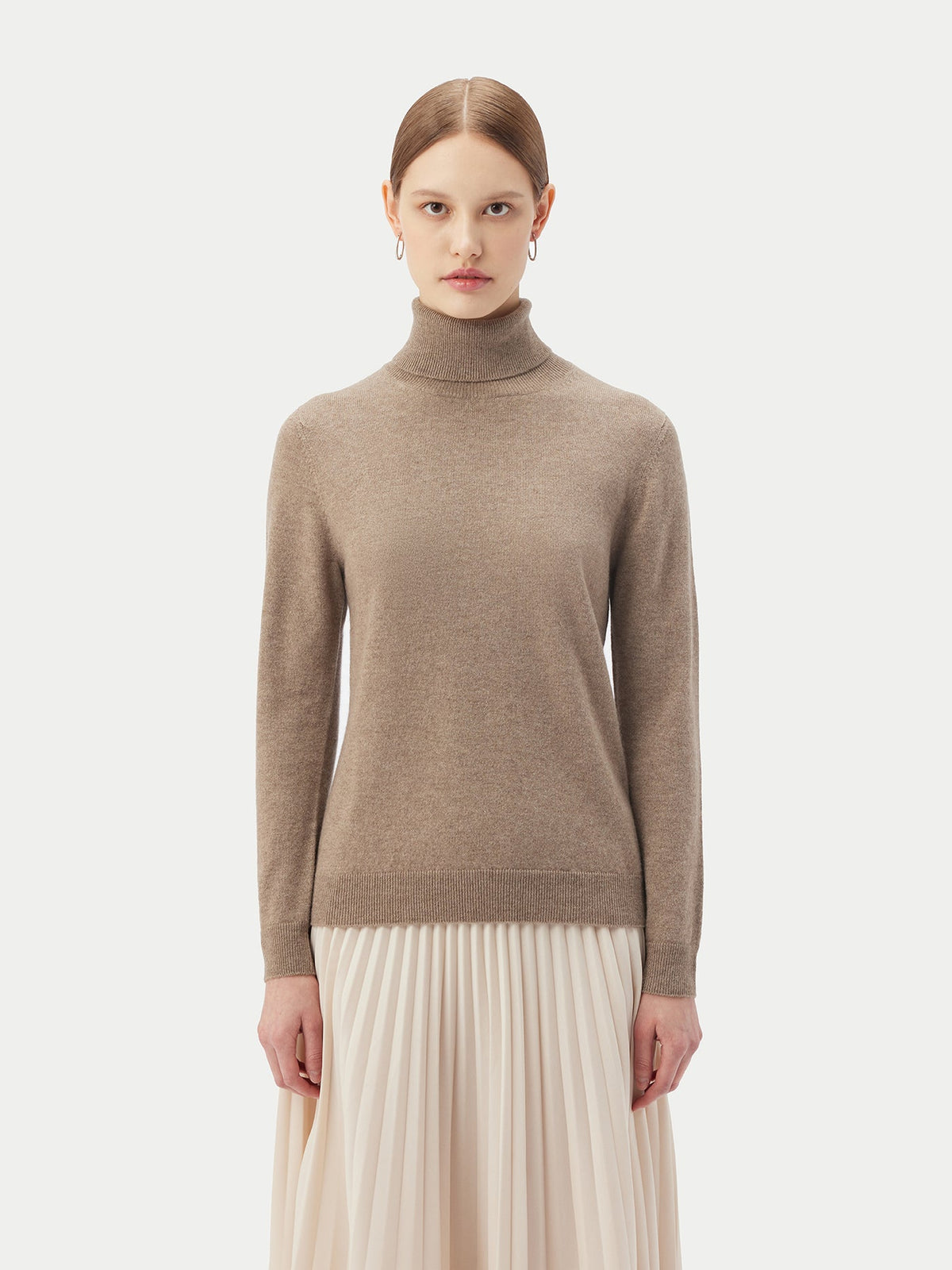 Essential Cashmere Turtleneck Sweater — Taupe
