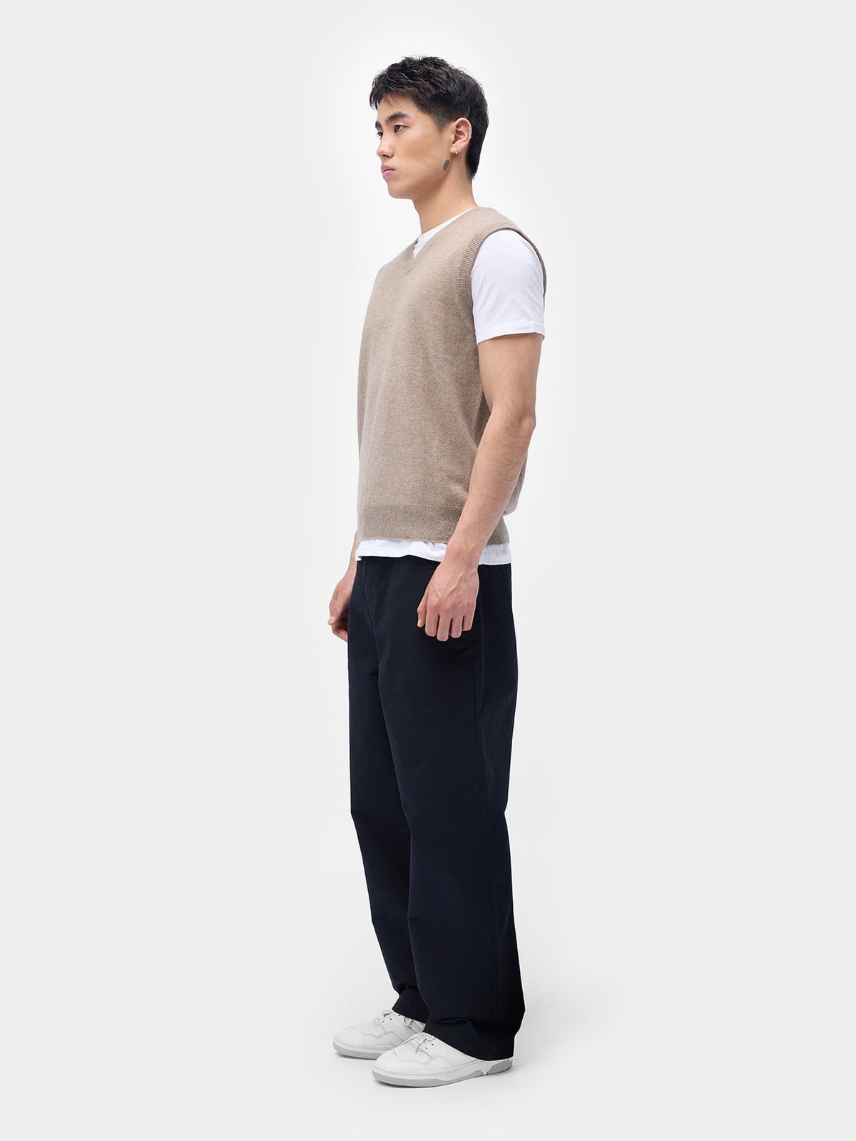 Essential Natural Color V-neck Cashmere Vest — Taupe