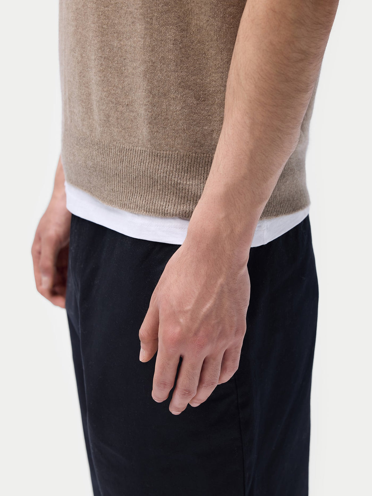 Essential Natural Color V-neck Cashmere Vest — Taupe