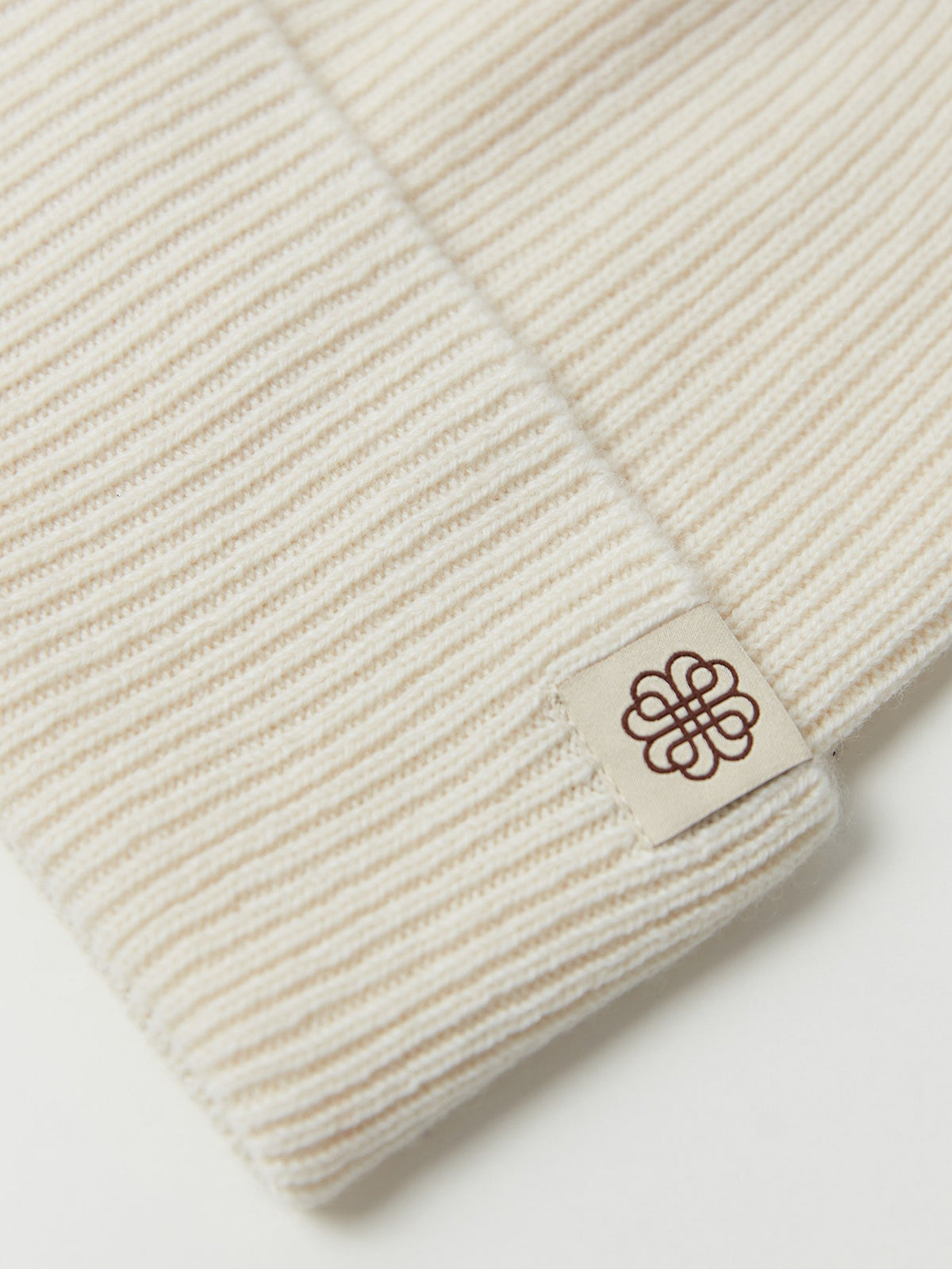 Cashmere Rib Knit Beanie — White